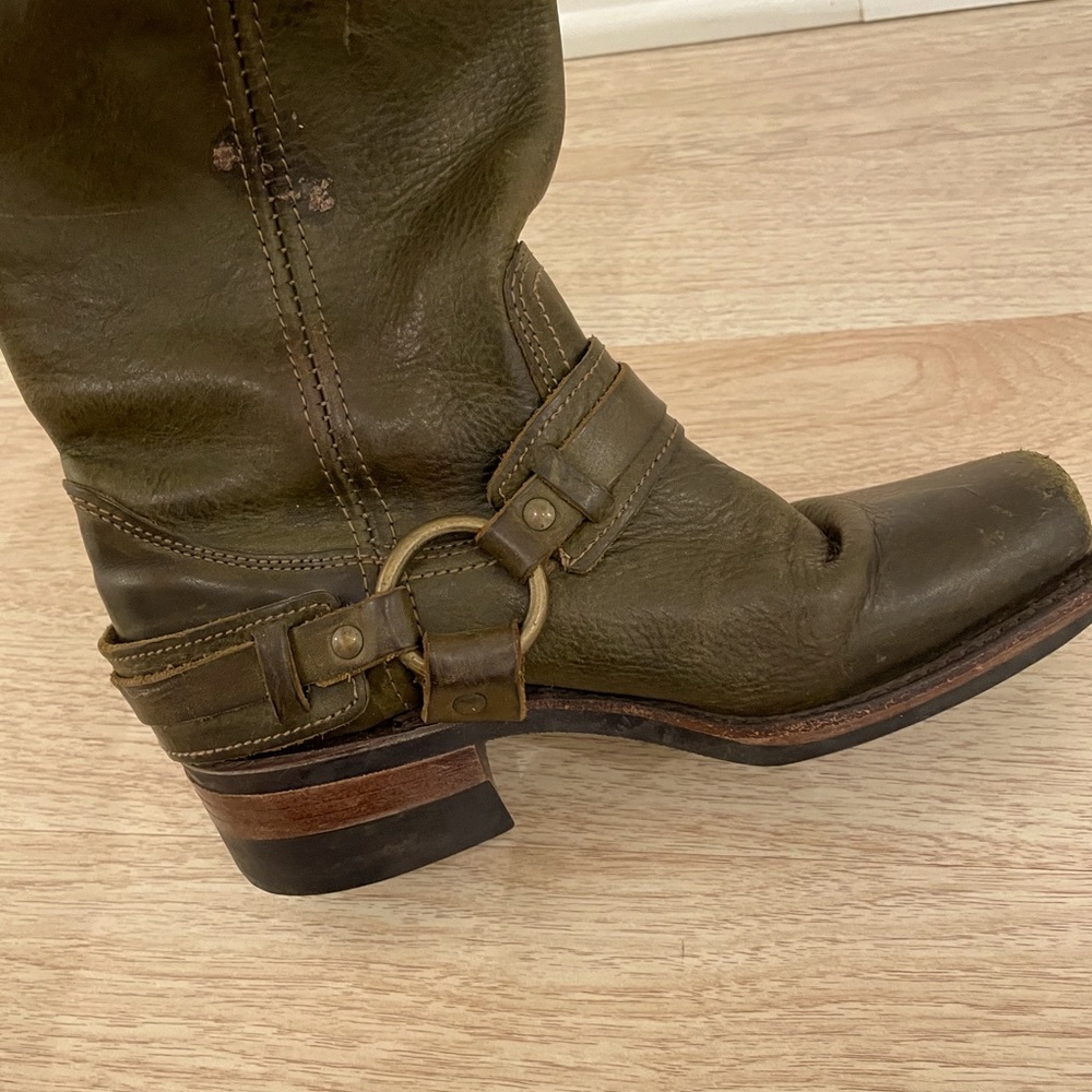 Frye boots in hunter green women’s 7